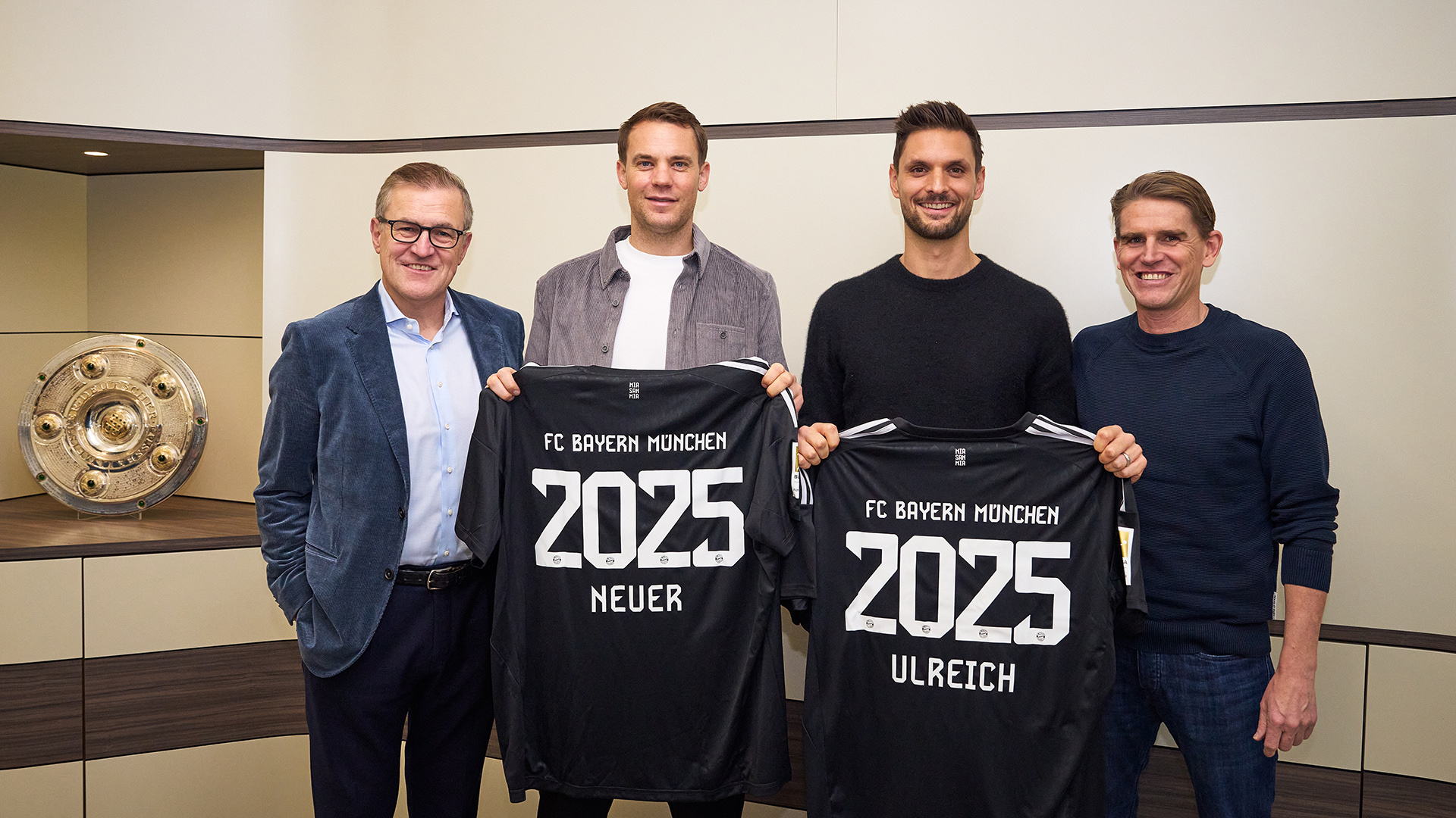 Interviews Zur Vertragsverlängerung Von Manuel Neuer & Sven Ulreich